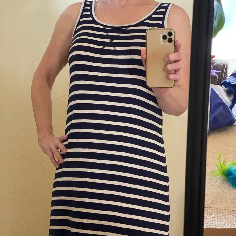 Navy & cream stripe Ann Taylor LOFT maxi dress, size M - Picture 3 of 6